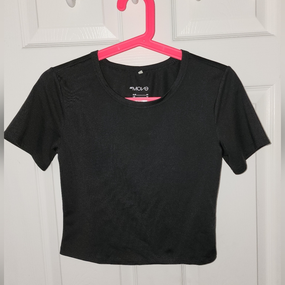 H&M Move Workout crop top size MED